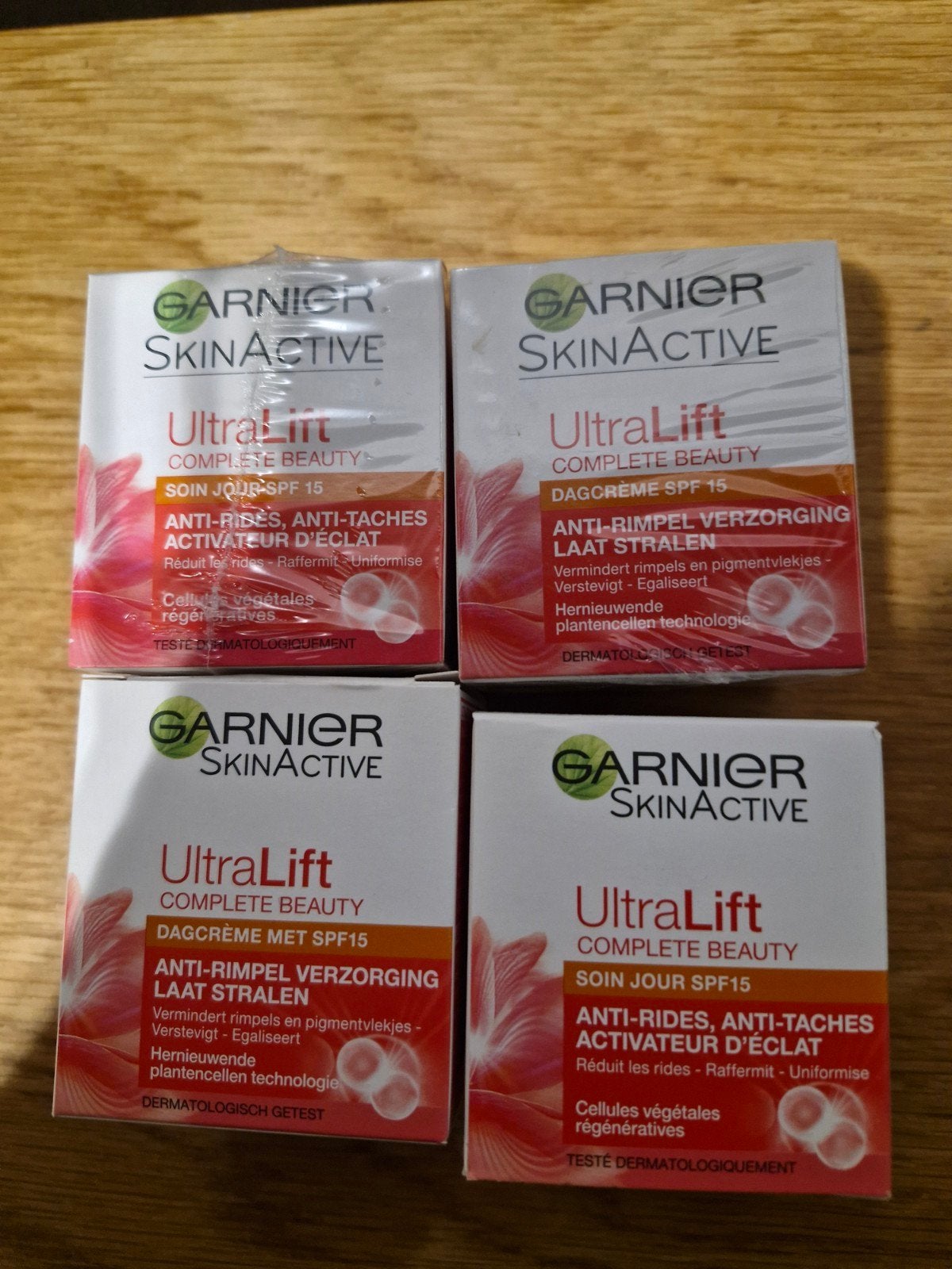 4x Garnier SkinActive UltraLift dagrème, Ophalen of Verzenden, Nieuw, Gehele gezicht, Verzorging