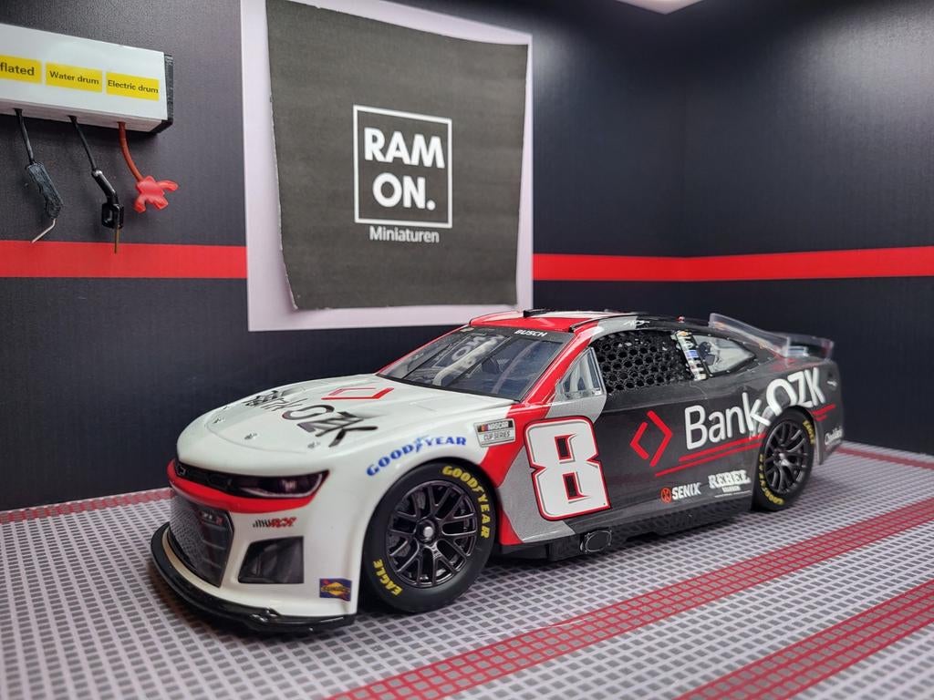 1/24 #8 Kyle Busch Bank Of The Ozarks 2025, Hobby en Vrije tijd, Modelauto's | 1:24, Ophalen of Verzenden, Zo goed als nieuw, Auto