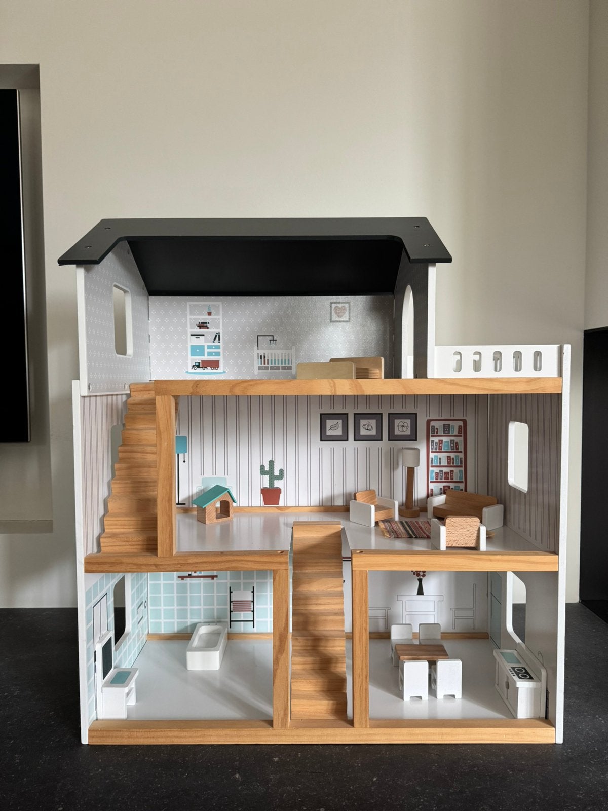 Groot poppenhuis hout met meubels, maileg / petit amelie, Kinderen en Baby's, Speelgoed | Poppenhuizen, Ophalen, Zo goed als nieuw