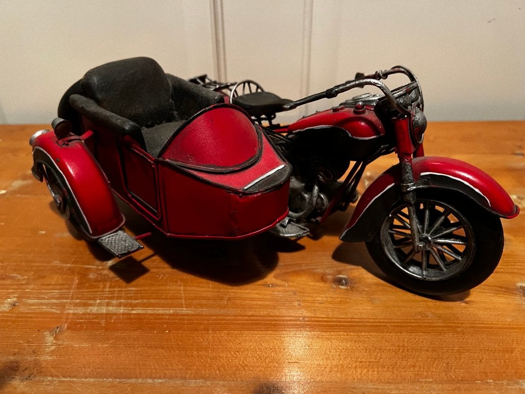 Miniatuur Motoren., Verzamelen, Ophalen of Verzenden, Zo goed als nieuw, Motoren