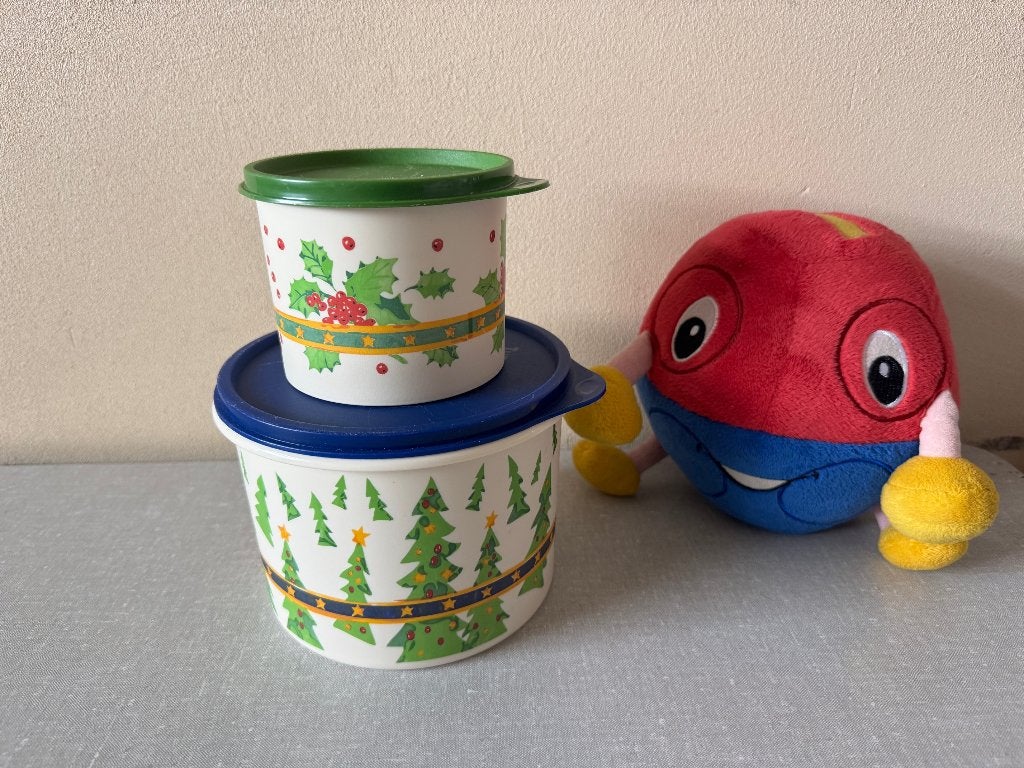 2 NIEUWE voorraad bakjes met KERST opdruk van TUPPERWARE, Huis en Inrichting, Keuken | Tupperware, Overige kleuren, Nieuw, Ophalen of Verzenden