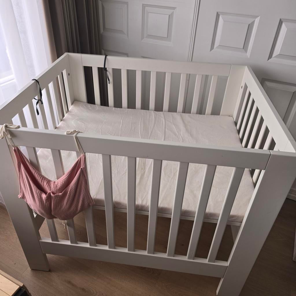 Box tekoop, Kinderen en Baby's, Boxen, Ophalen of Verzenden, Gebruikt, Vierkant