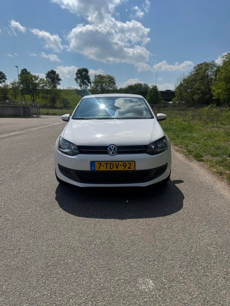 Volkswagen Polo 1.2 TSI 66KW 2014 Wit, Voorwielaandrijving, 40 €/maand, 4 cilinders, Wit