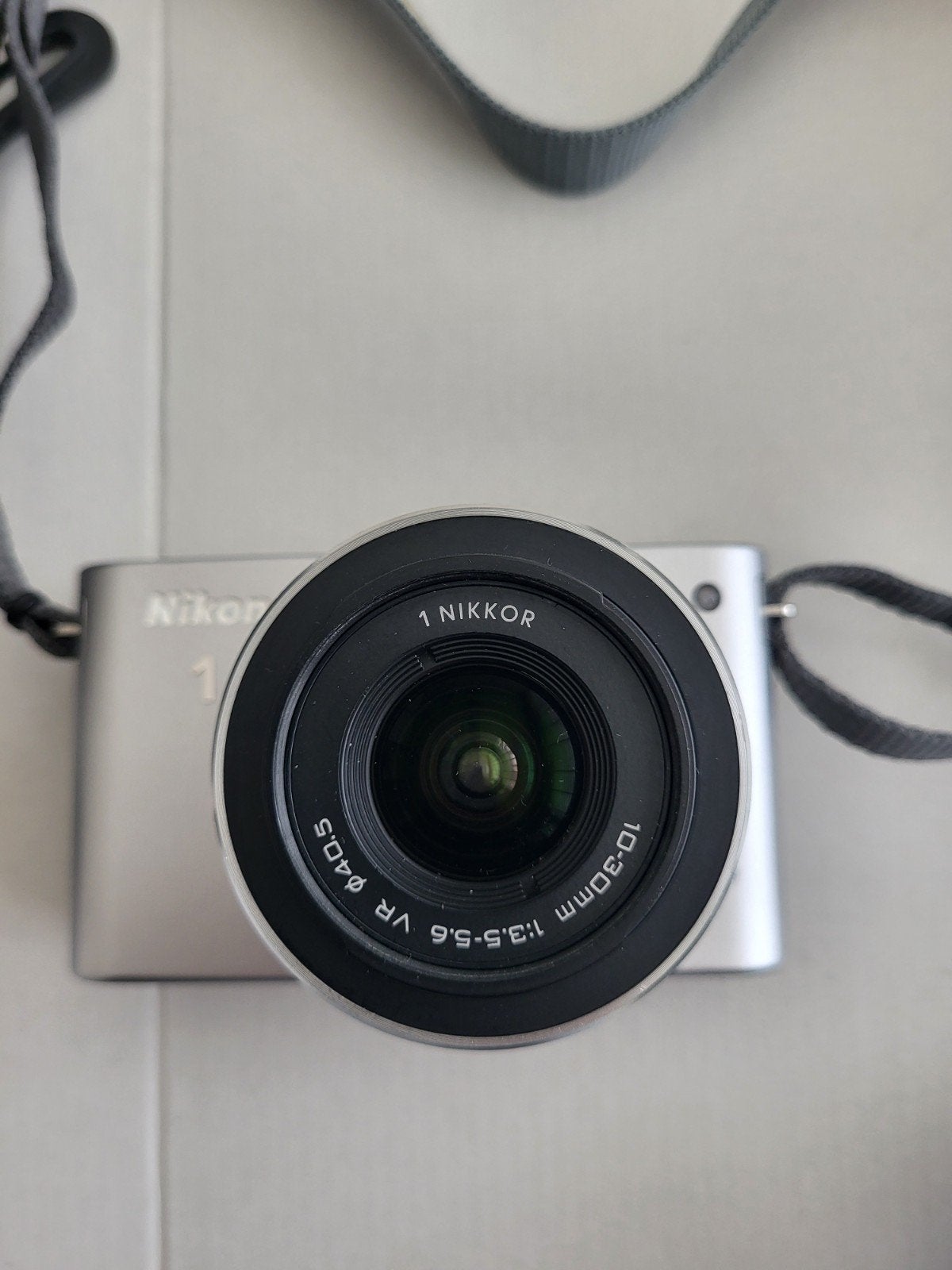 Nikon 1 J1 Compactcamera met 10-30mm lens en accessoires, Compact, Ophalen of Verzenden, Zo goed als nieuw, Nikon