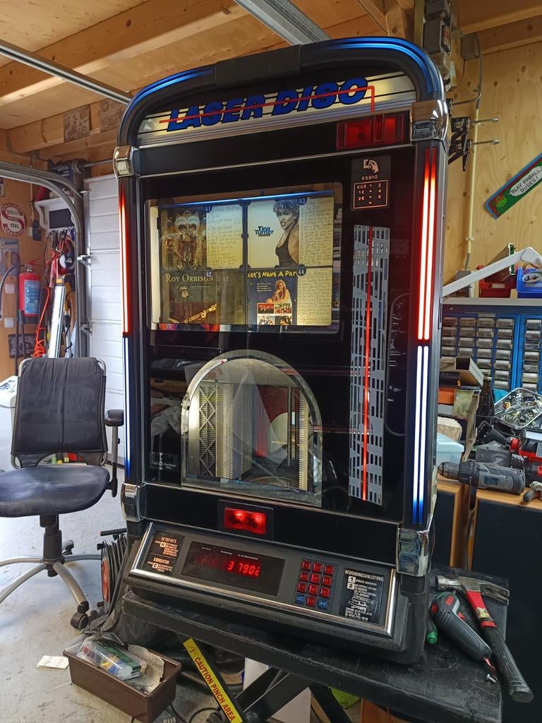 Nsm 100 cd wand jukebox, Verzamelen, Automaten | Jukeboxen, Ophalen of Verzenden, 1970 tot heden, Overige merken