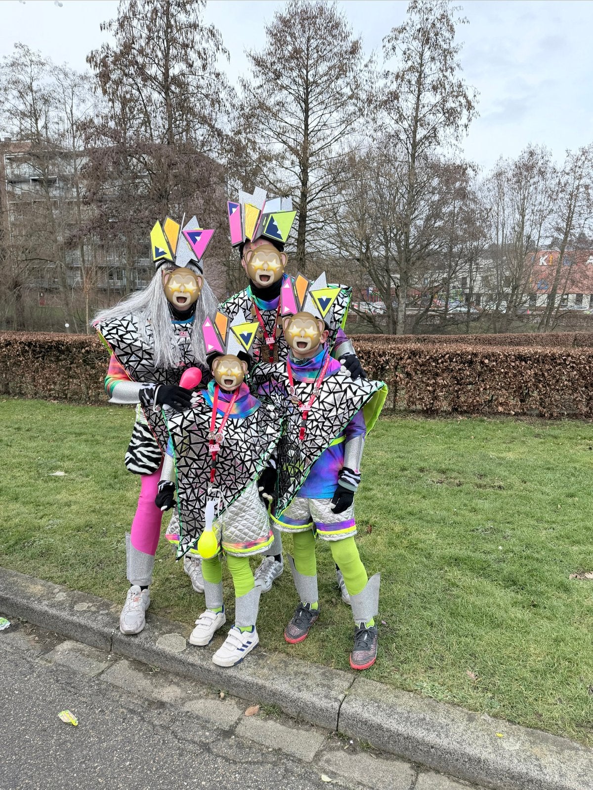 Carnavalskleding groepsverkoop, Ophalen, Zo goed als nieuw, Carnaval