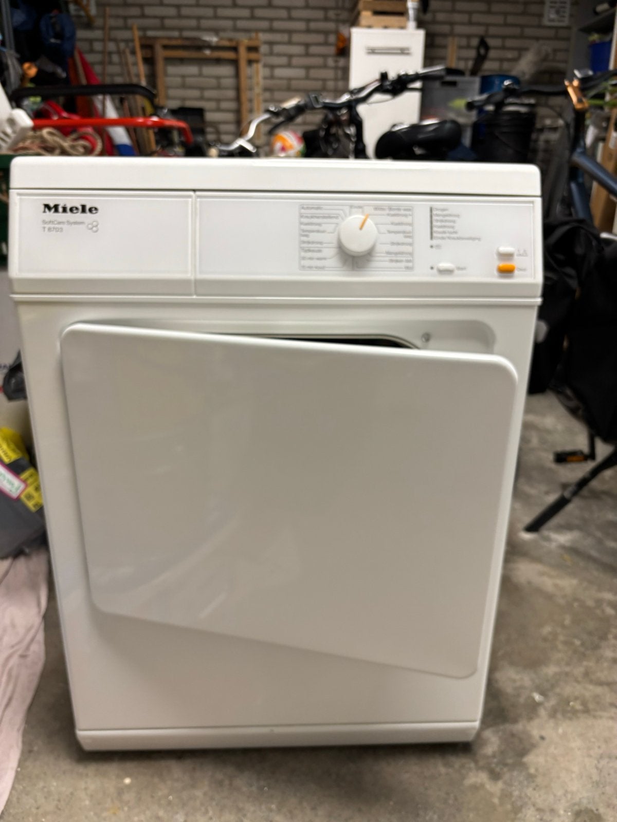 Miele T4703 SoftCare System Wasdroger, Ophalen, 6 tot 8 kg, Gebruikt, Luchtafvoer