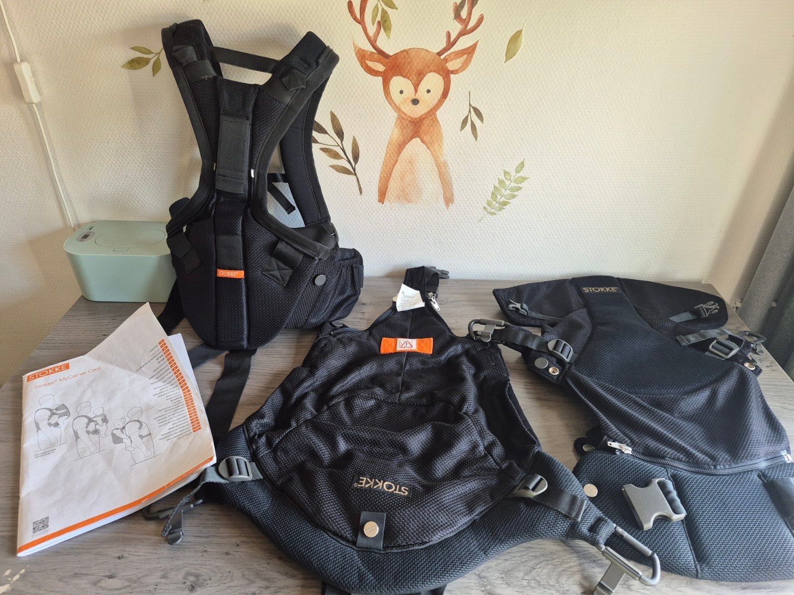 Stokke MyCarrier Cool Draagzak - Zwart, Kinderen en Baby's, Overige merken, Gebruikt, Buik of Rug, Ophalen of Verzenden