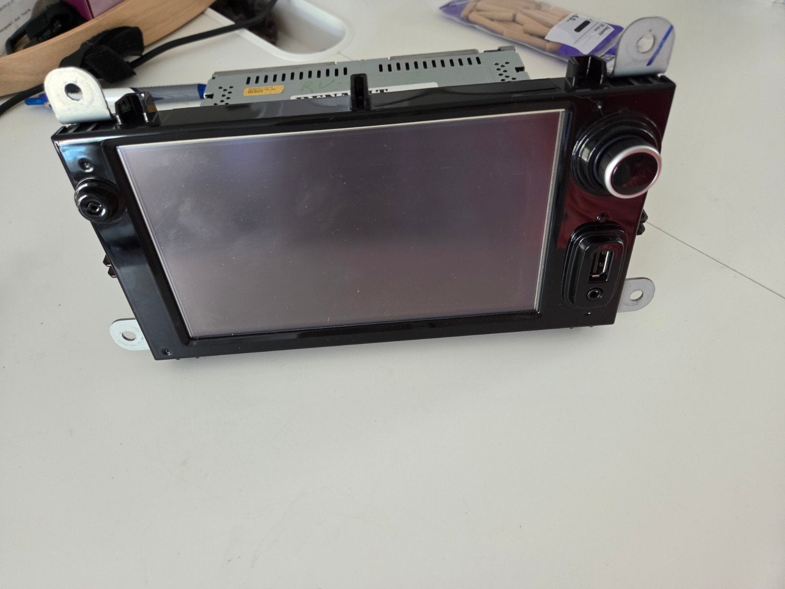 Medianav LAN5210WR4, Auto diversen, Ophalen