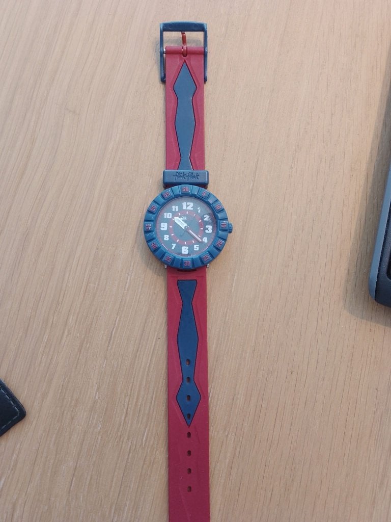 swatch kinderhorloge, Ophalen, Zo goed als nieuw, Rood, Jongen of Meisje