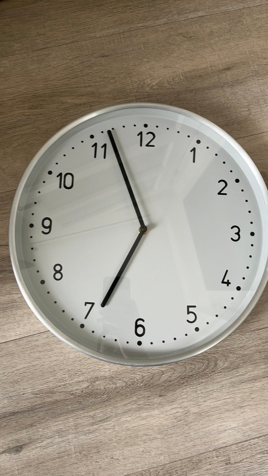 Klok, 38 cm, Huis en Inrichting, Woonaccessoires | Klokken, Ophalen, IKEA, Analoog, Zilver