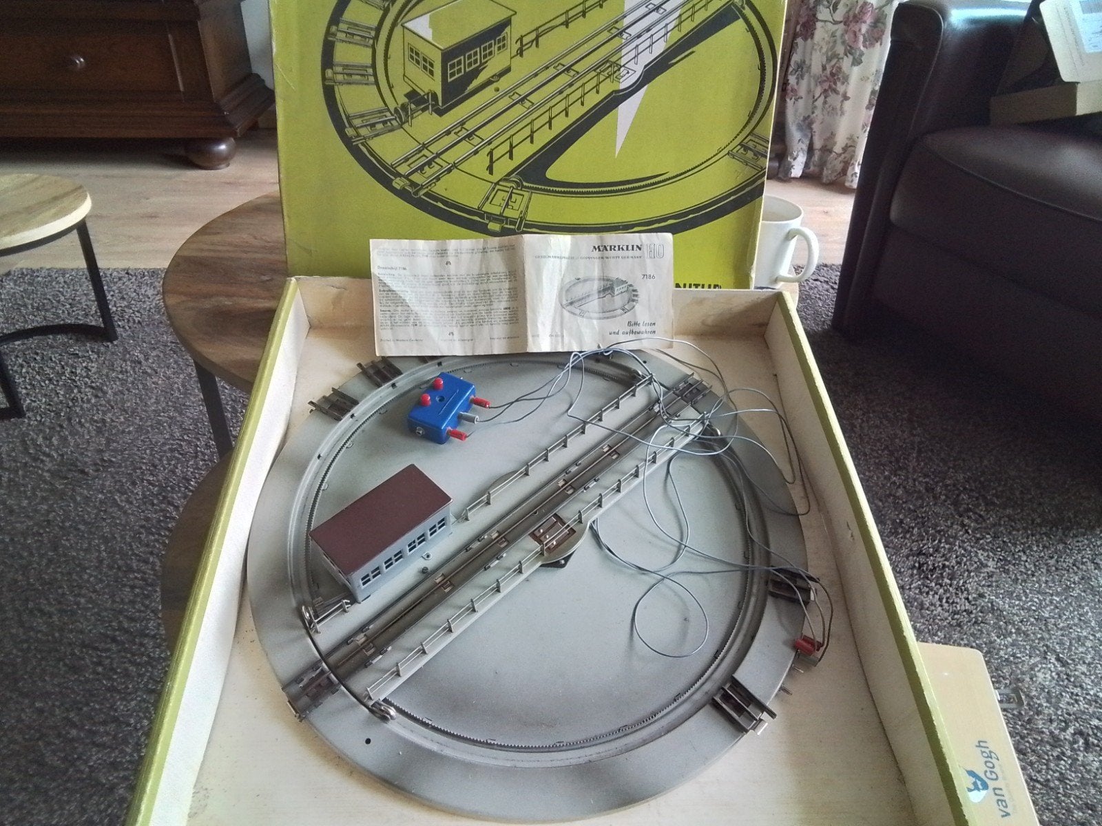 Märklin Draaischijf 7186 met huisje en bediening, Ophalen of Verzenden