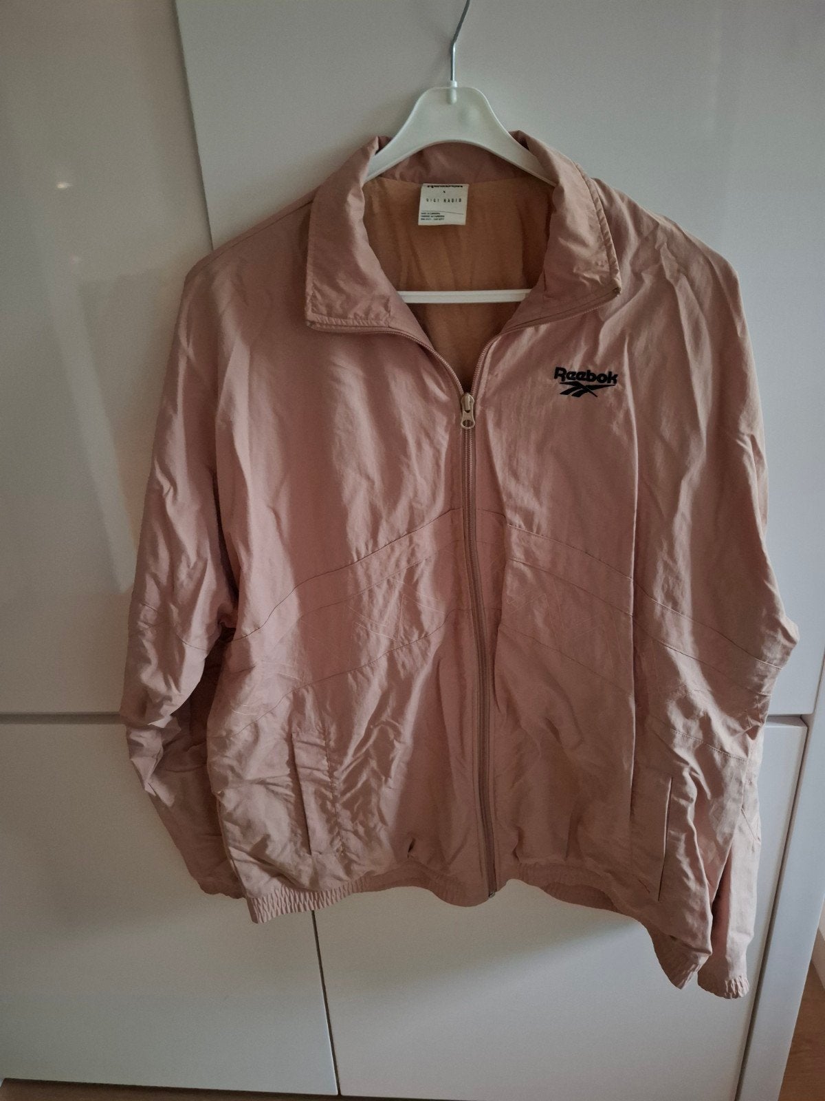 reebok trainingsjack, Kleding | Dames, Maat 38/40 (M), Beige, Overige typen, Ophalen of Verzenden