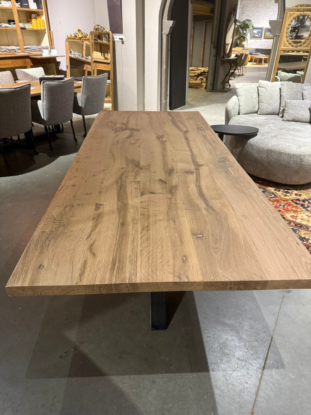 Showroommodel 240x100 verouderd maasief eiken blad spinpoot, Huis en Inrichting, Ophalen, Zo goed als nieuw, Rechthoekig, 200 cm of meer