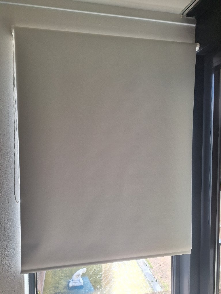 Rolgordijnen in goede staat!, Ophalen, Crème, 200 cm of meer, 50 tot 100 cm