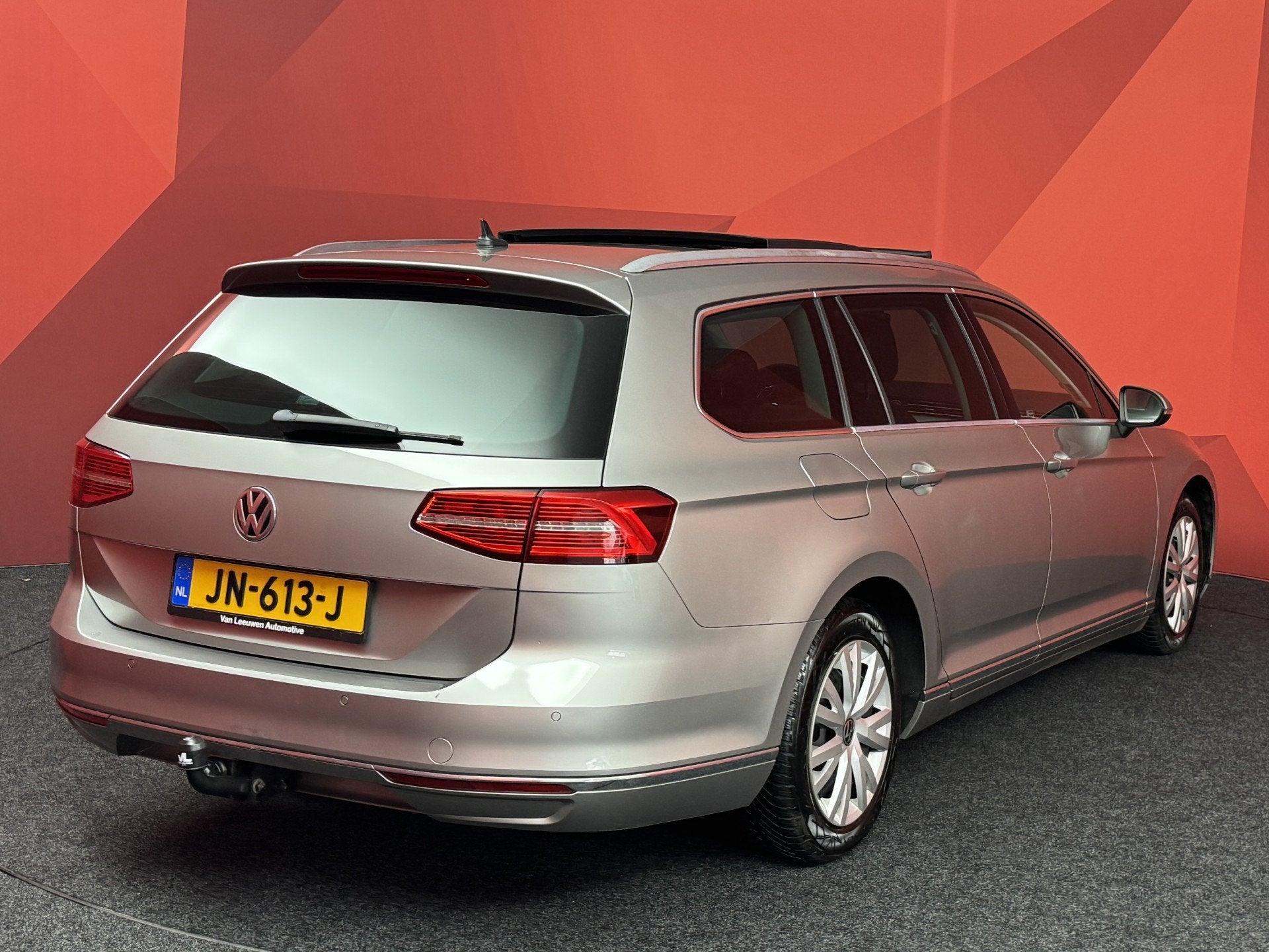Volkswagen Passat Variant 1.6 TDI Connected Series Plus | Au, Auto's, Volkswagen, Gebruikt, 4 cilinders, Origineel Nederlands