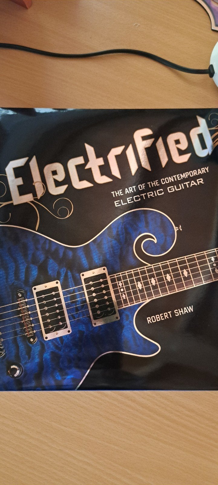 Electrified: The Art of the Contemporary Electric Guitar, Boeken, Ophalen of Verzenden, Zo goed als nieuw, Instrument, Robert Shaw
