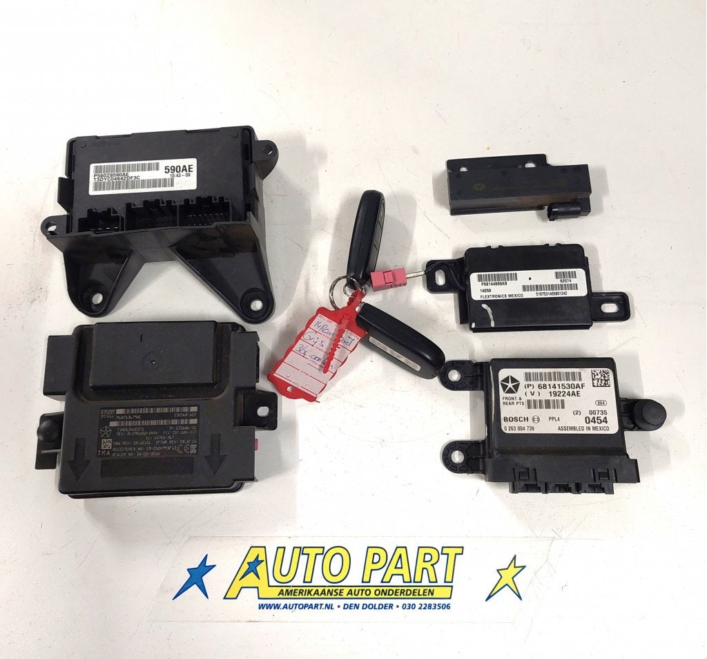 Dodge Ram module set 2014, Gebruikt, PO Box 21-8004 | Auburn Hills, MI 48321-8004, Amerikaanse onderdelen, Ophalen of Verzenden