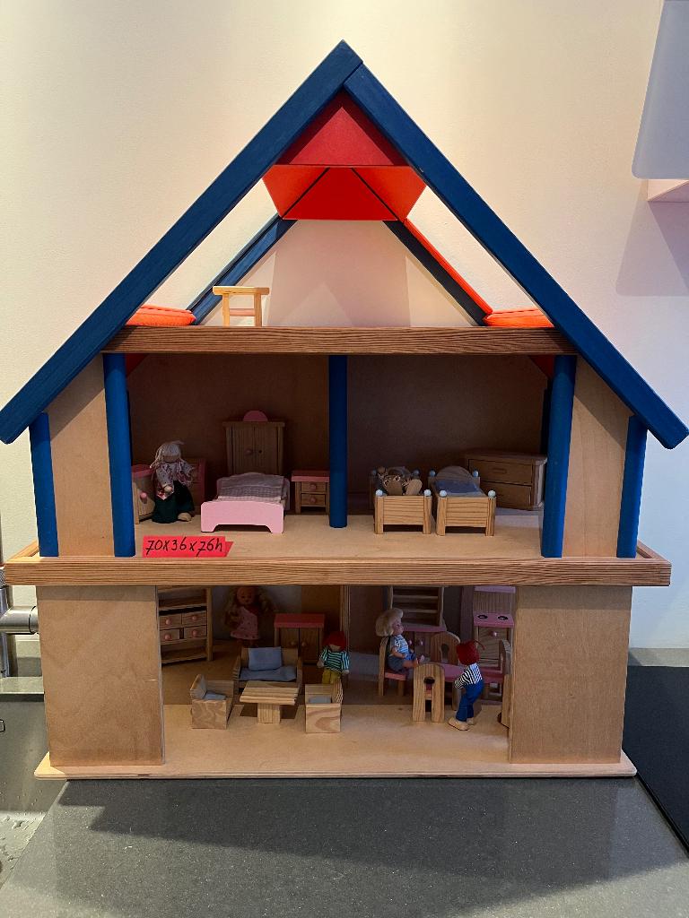Mooi houten poppenhuis (merk Selecta), Kinderen en Baby's, Speelgoed | Poppenhuizen, Ophalen of Verzenden, Zo goed als nieuw, Poppenhuis