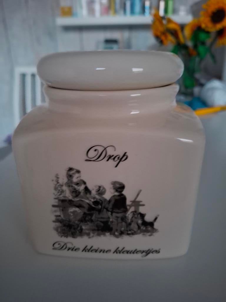 Ot en Sien droppot, Huis en Inrichting, Ophalen