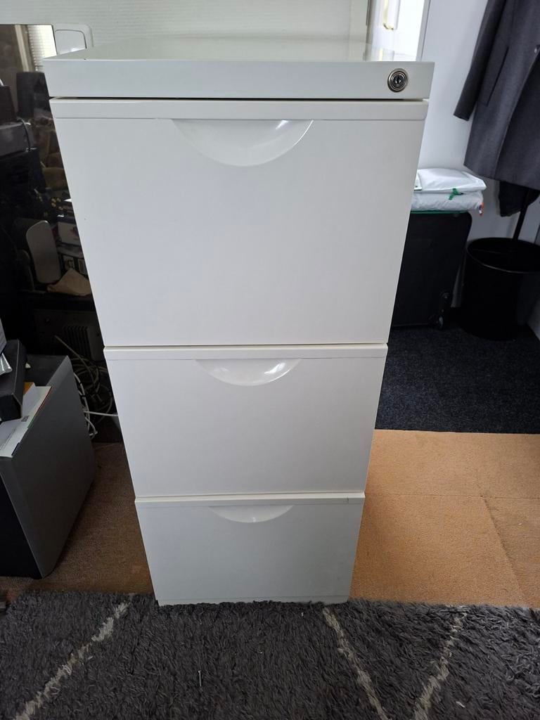 Witte archiefkast met 3 lades en slot, Ophalen, Minder dan 50 cm, Gebruikt, 100 tot 150 cm