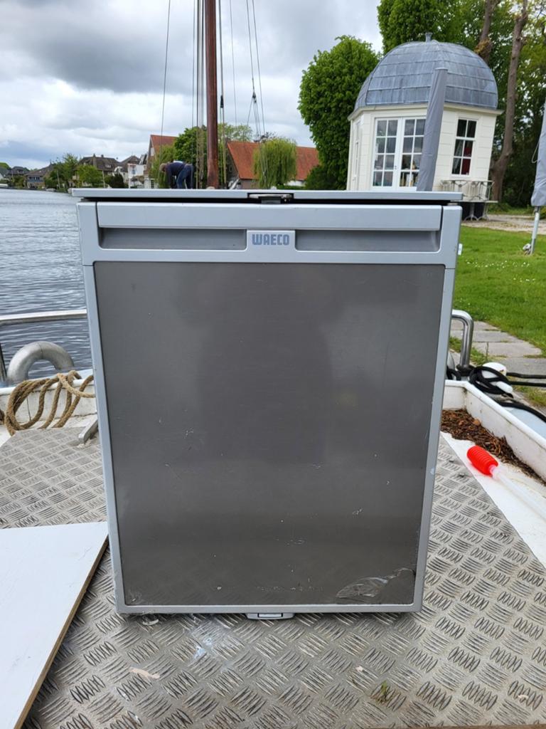 Waeco Koelkast met Vriesvak - Ideaal voor Boot/Camper, Witgoed en Apparatuur, Koelkasten en IJskasten, Gebruikt, Ophalen of Verzenden
