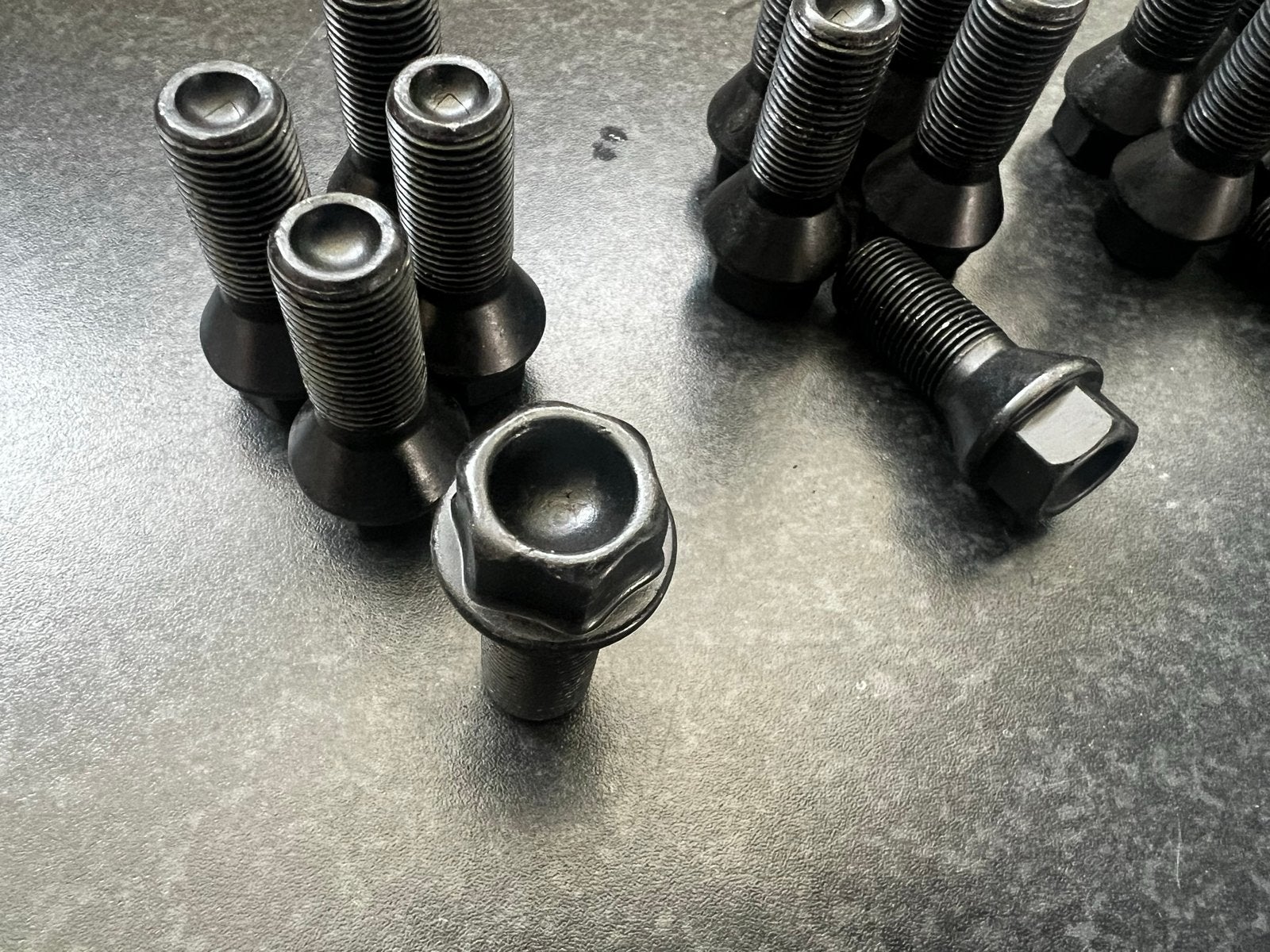 McGard Wielbouten (met slot) M14 x 1.25 - Zwart (20 stuks), Ophalen of Verzenden, Nieuw, Universele onderdelen
