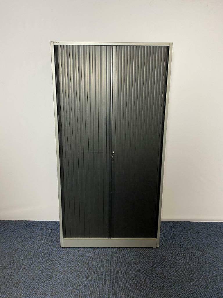Roldeurkast Ahrend, aluminium/zwart, H195 x B100 x D45 cm.