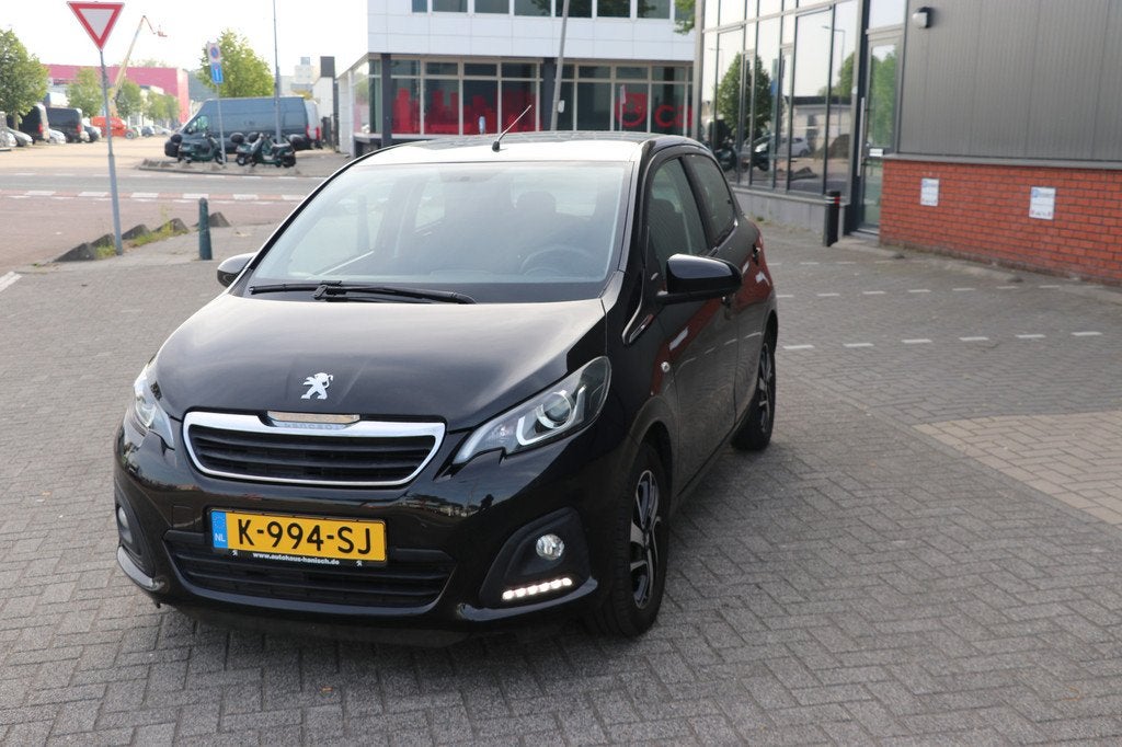 Peugeot 108 1.0 e-VTi Active (bj 2021), Auto's, Peugeot, Voorwielaandrijving, Euro 6, 4 stoelen, Zwart
