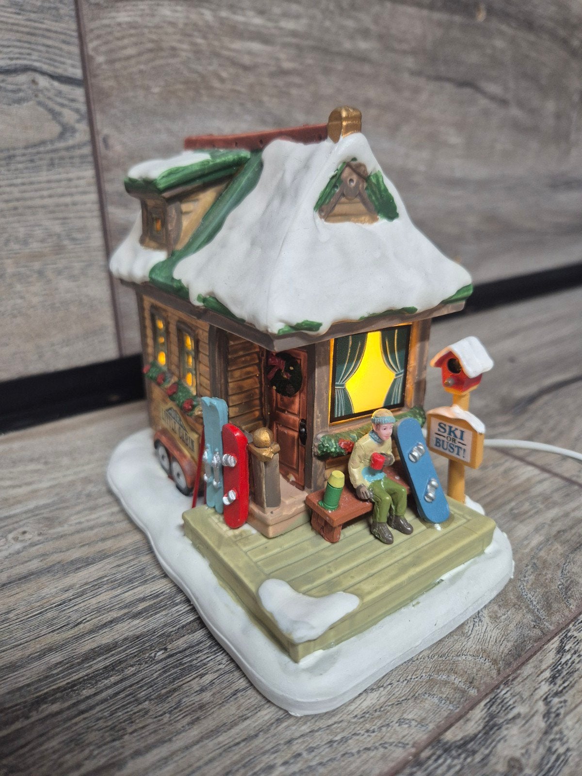 Lemax home away from home verlicht originele doos kerstdorp, Ophalen of Verzenden, Zo goed als nieuw