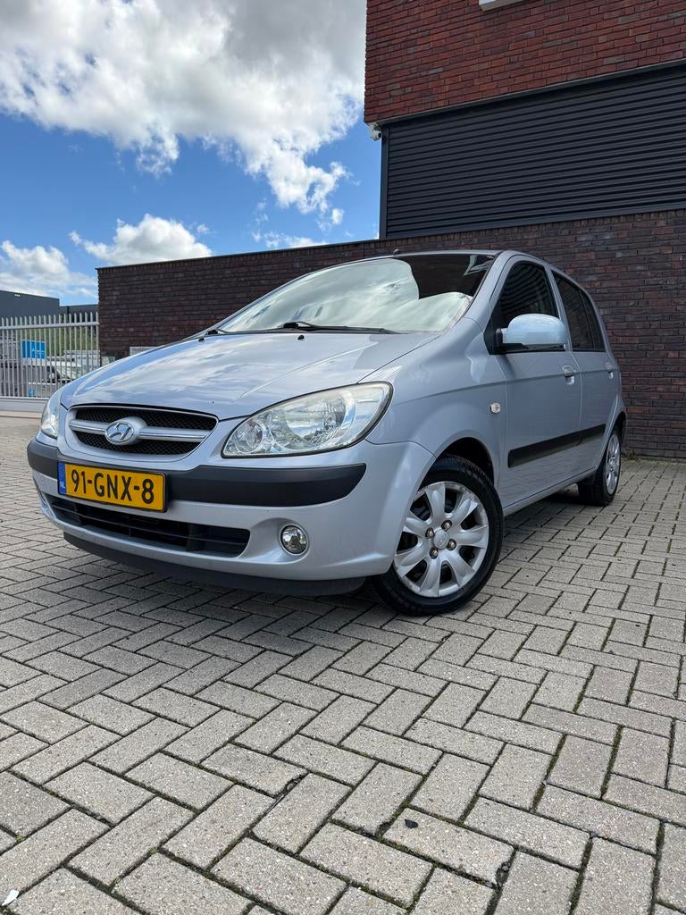 Te koop nette Hyundai Getz 1.4 5DRS 2008 NAP km / NL auto, Auto's, Hyundai, Particulier, Getz, ABS, Airbags, Airconditioning, Alarm