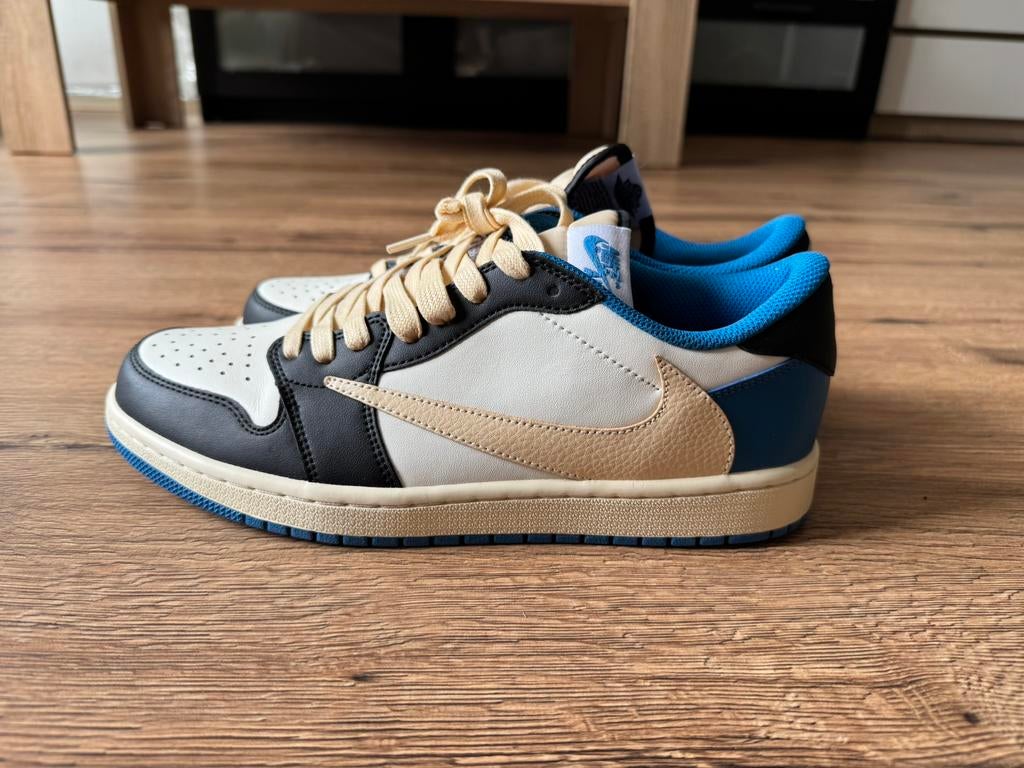 Jordan 1 Retro Low OG SP Fragment x Travis Scott, Ophalen of Verzenden, Nieuw, Sneakers of Gympen