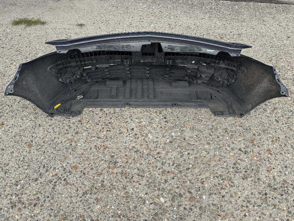€25 Renault Clio2 en clio3 bumper, Ophalen of Verzenden, Gebruikt
