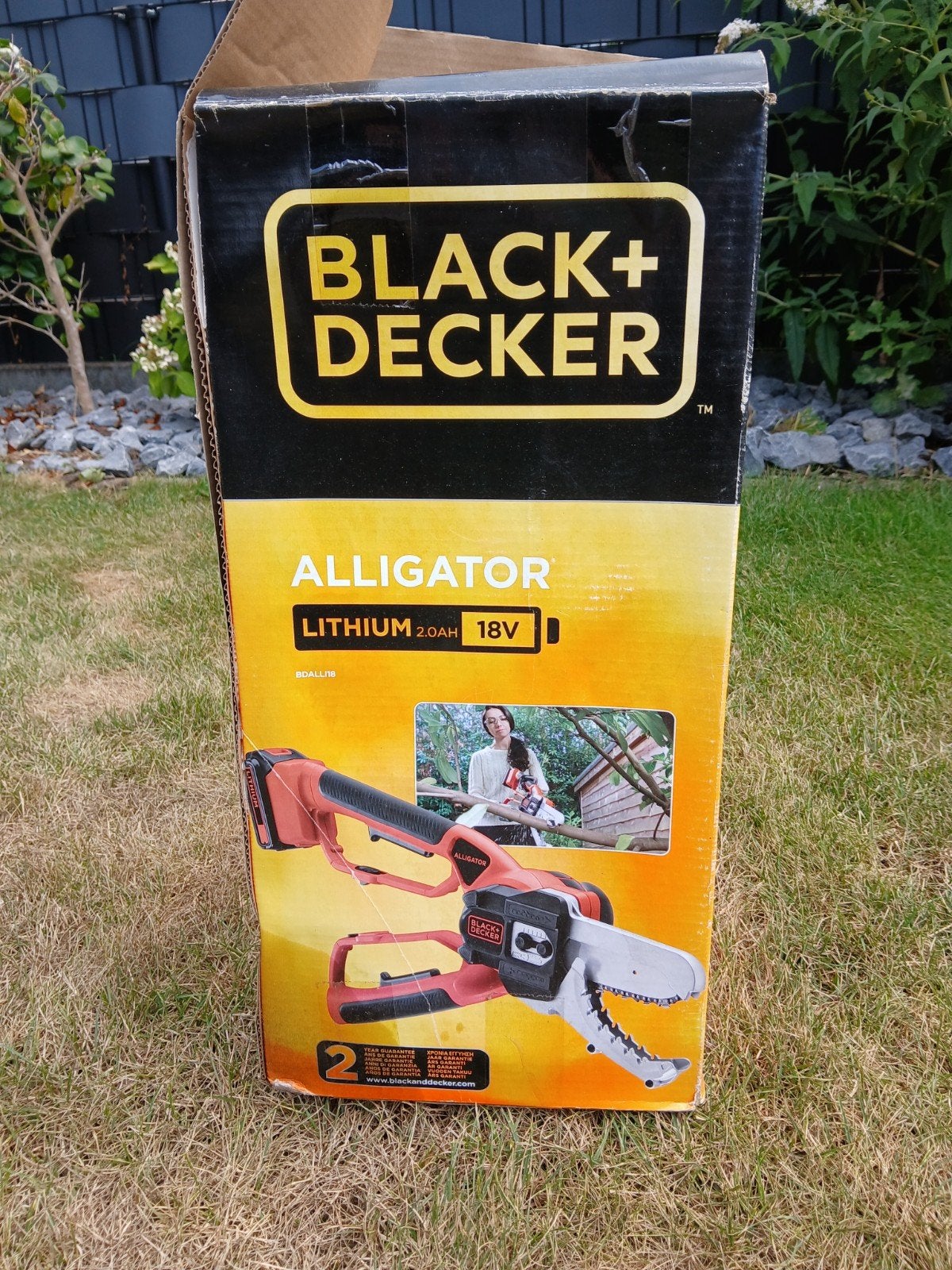 Elektrische takkenschaar Black & Decker, Ophalen of Verzenden, Zo goed als nieuw, 50 mm of meer, BLack + Decker.