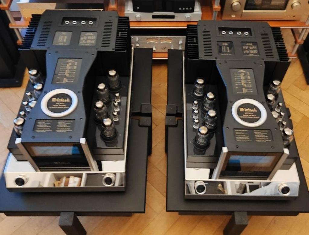 McIntosh MC901 optioneel McIntosh C12000, AUER VERSURA V2, Zo goed als nieuw, 120 watt of meer, Stereo, Ophalen