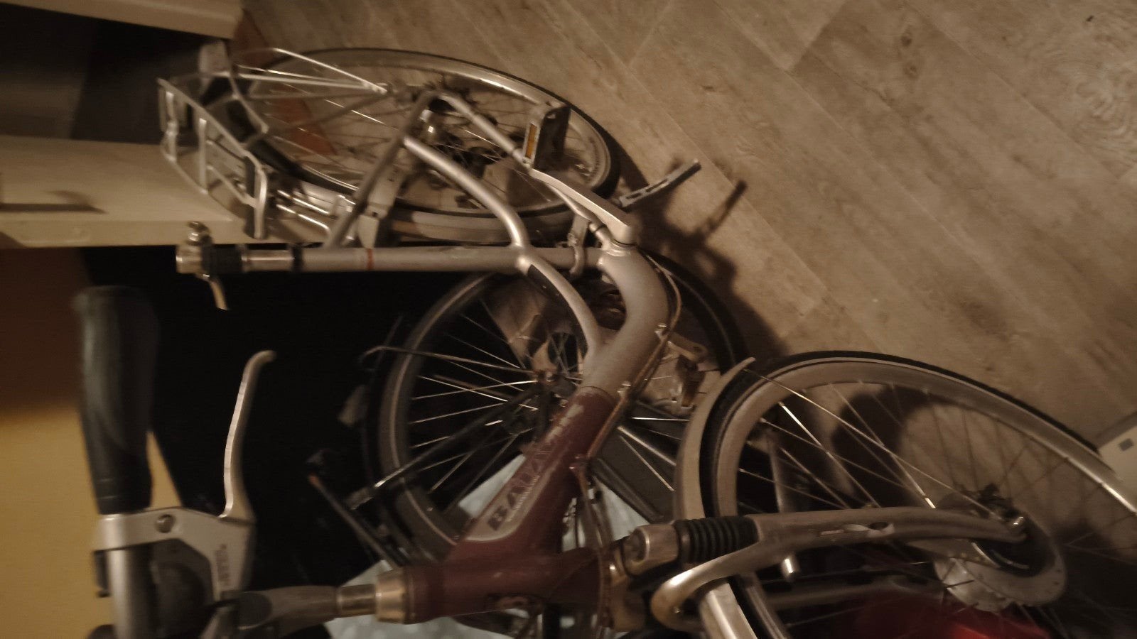 Batavus damesfiets met versnellingen, Ophalen