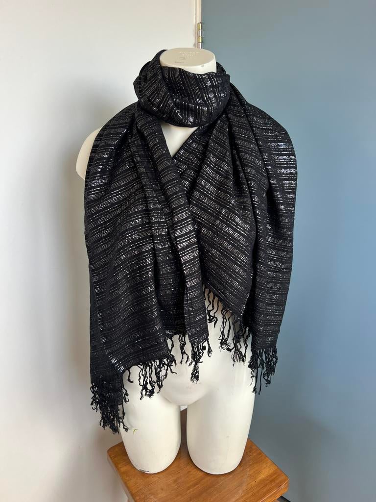 Zilver zwart gestreepte sjaal, Kleding | Dames, Mutsen, Sjaals en Handschoenen, Maat 46/48 (XL) of groter, Ophalen of Verzenden