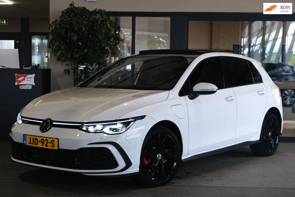 Volkswagen Golf 8 1.4 eHybrid GTE 245PK Pano IQ Cam HuD ACC, Auto's, Volkswagen, Bedrijf, Te koop, Golf, ABS, Achteruitrijcamera
