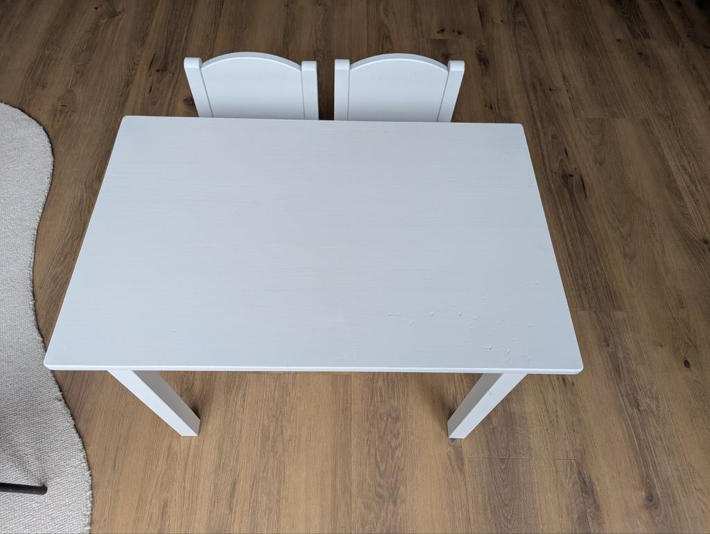 Ikea Sundvik kindermeubel set - tafel en 2 stoelen, Ophalen, Gebruikt, Tafel(s) en Stoel(en)