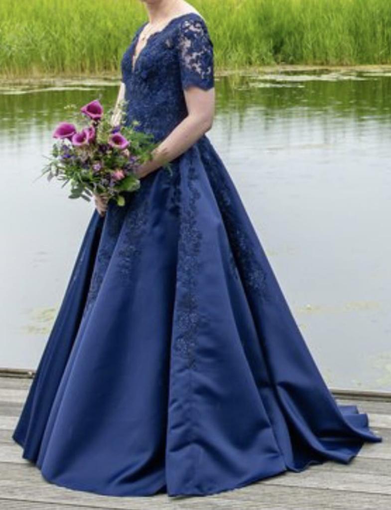 Donkerblauwe trouwjurk, Kleding | Dames, Trouwkleding en Trouwaccessoires, Ophalen, Zo goed als nieuw, Blauw, Trouwjurk