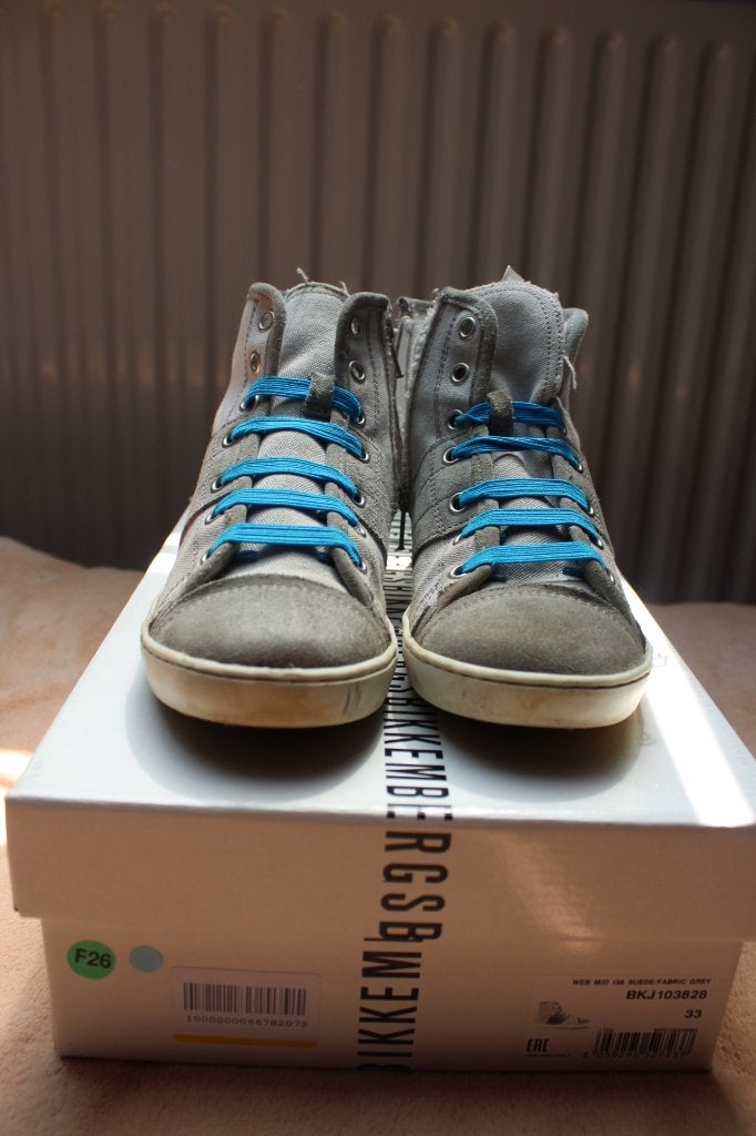 Bikkembergs sneakers maat 33 - Grijs met blauwe veters, Gebruikt, Verzenden, Jongen of Meisje, Schoenen