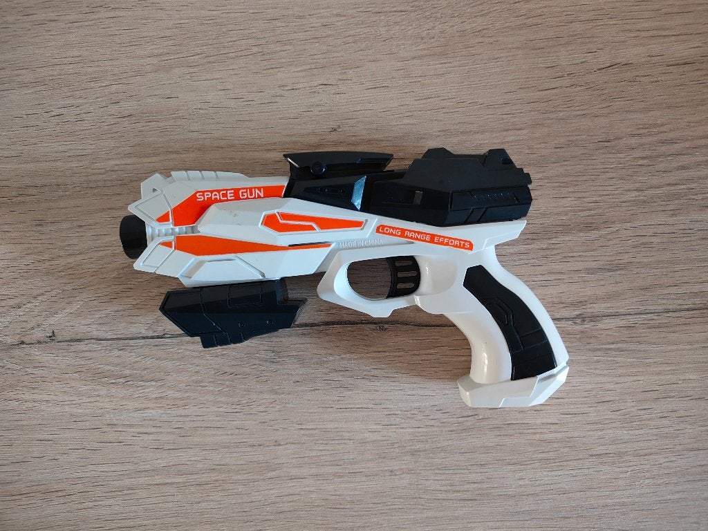 Space Gun, Ophalen of Verzenden, Zo goed als nieuw