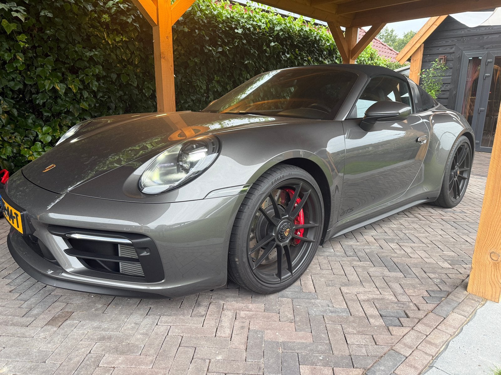 Porsche 911 3.0 480PK PDK 2023 Grijs 6000km ALS NIEUW!, Dealer onderhouden, Zwart, 4 stoelen, Leder