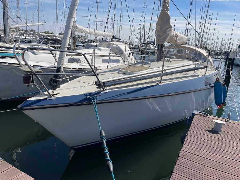 Maxi 87 - kajuit zeilboot, Watersport en Boten, Kajuitzeilboten en Zeiljachten, 9 m, Gebruikt, 1.90 meter, Binnenboordmotor