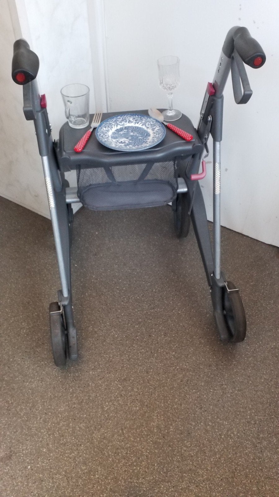 ANWB ACTIVE LICHTGEWICHT ROLLATOR, Ophalen, Lichtgewicht