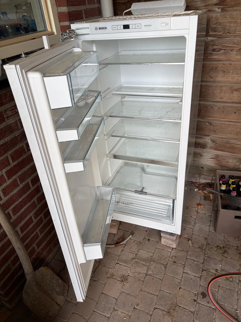 KOELKAST BOSCH, Ophalen, Zonder vriesvak, 200 liter of meer, 160 cm of meer