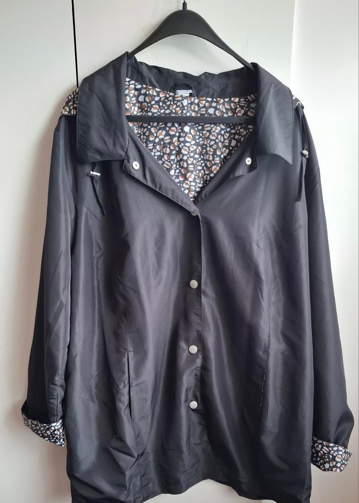 Nieuwe zomerjas dames maat 56 met vaste capuchon, Ophalen of Verzenden, Nieuw, Zwart