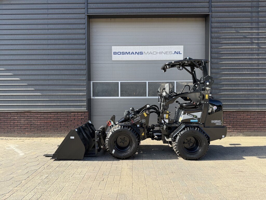 Giant G1500L X-tra minishovel BLACK edition ! Met zeer veel, Zakelijke goederen, Tobroco, Info@tobroco.nl, Sprendlingenstraat 57
5061 KM  Oisterwijk