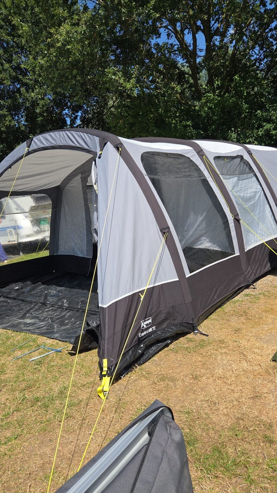Kampa opblaasbare tent 6 persoons, Ophalen of Verzenden, Zo goed als nieuw, Tot en met 6