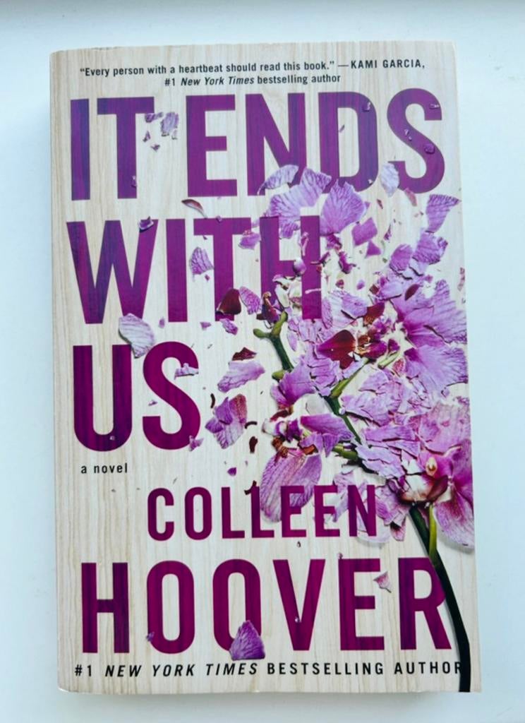 It Ends With Us - Colleen Hoover, Ophalen of Verzenden, Zo goed als nieuw